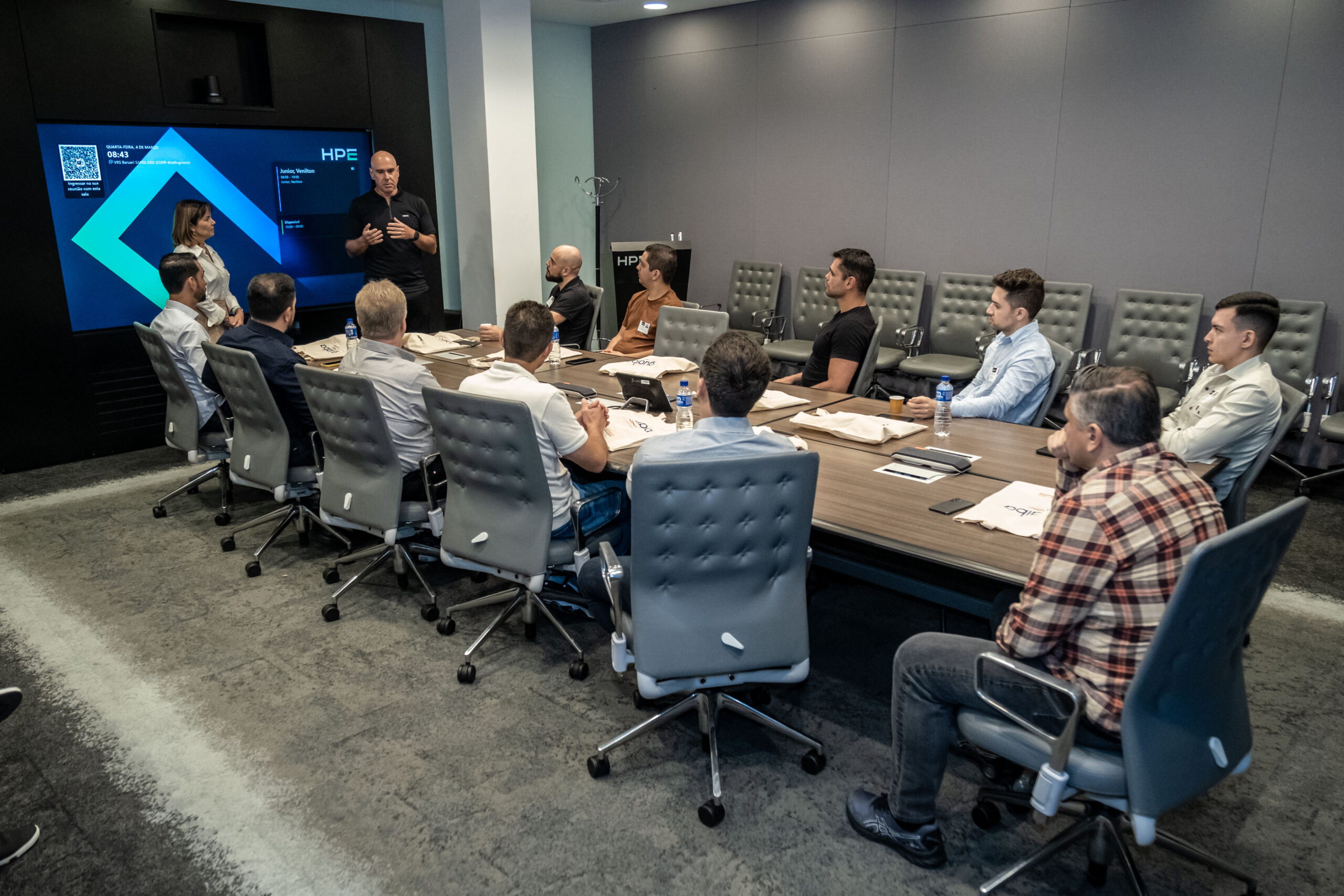 Guaíba Soluções participa de imersão no Customer Experience Center da HPE